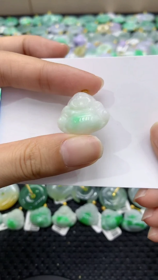 颈饰未镶嵌翡翠天然缅甸翡翠A货