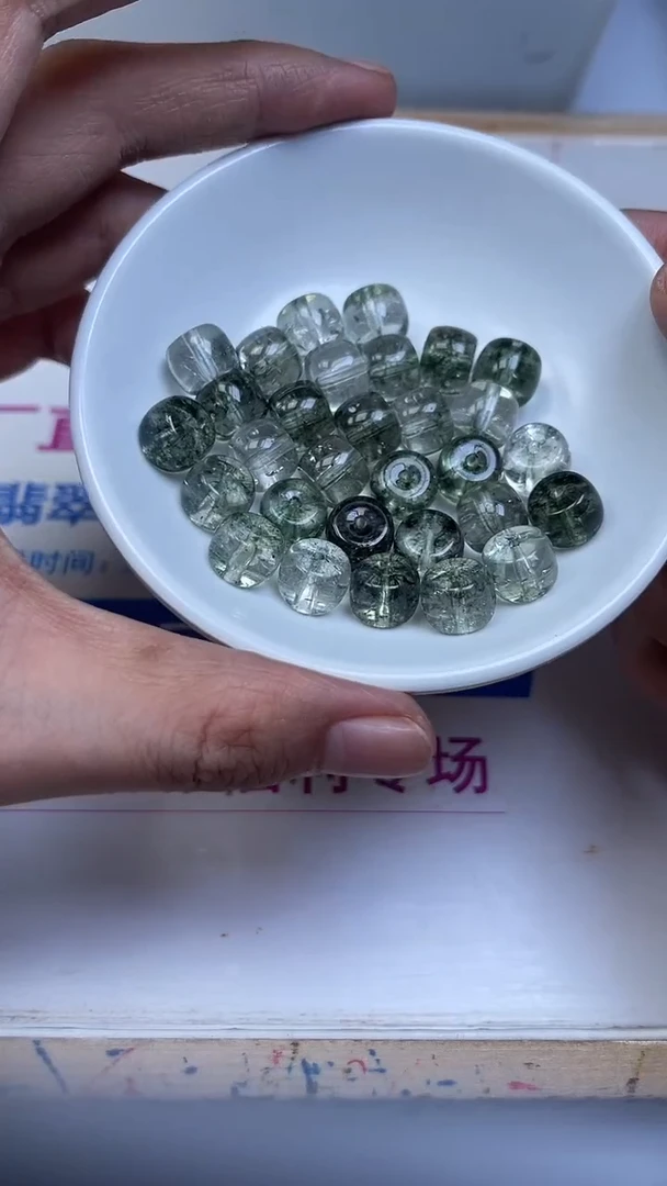 未镶嵌珠宝半成品水晶M584绿幽灵水晶墩墩珠10*8mm10个9.9元