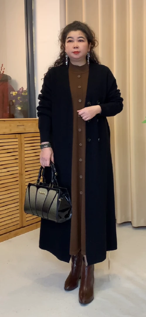 慵懒风黑色针织中长款毛衣毛针织衫常规款轻奢