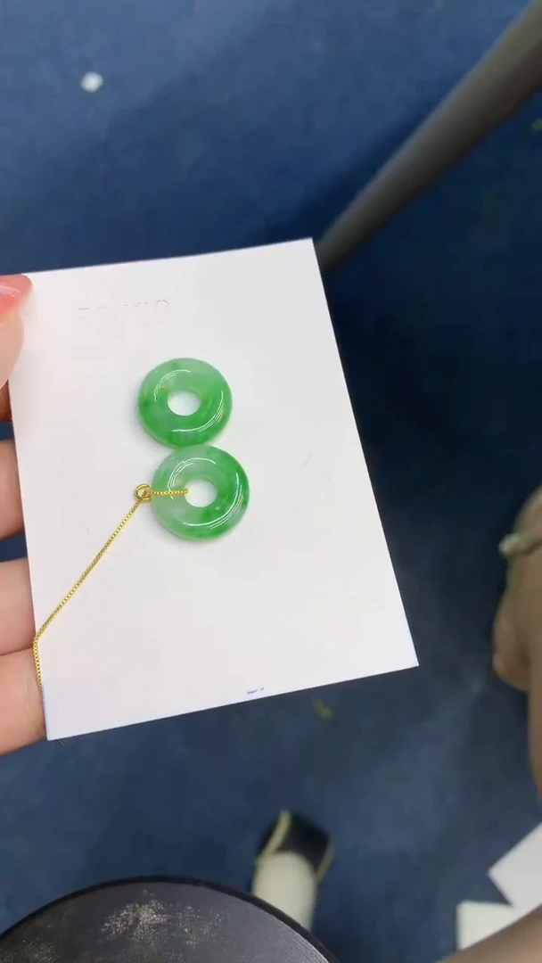 颈饰未镶嵌翡翠1