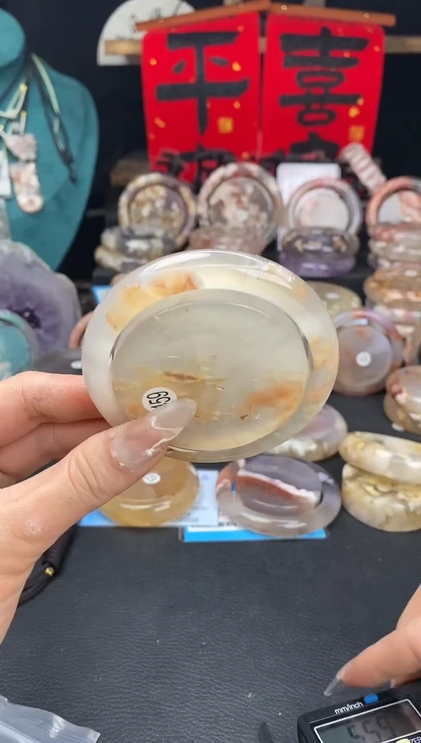 【闪购商品】石英质玉手镯（圆镯）未镶嵌57