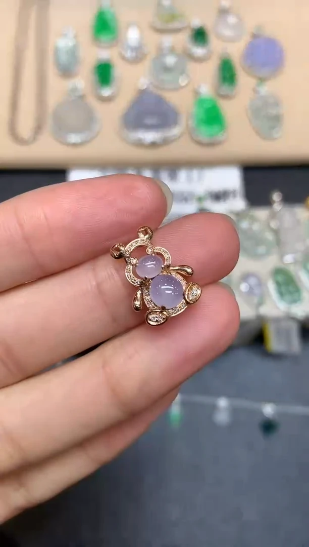 颈饰18K金镶嵌翡翠蛋面【无服务费