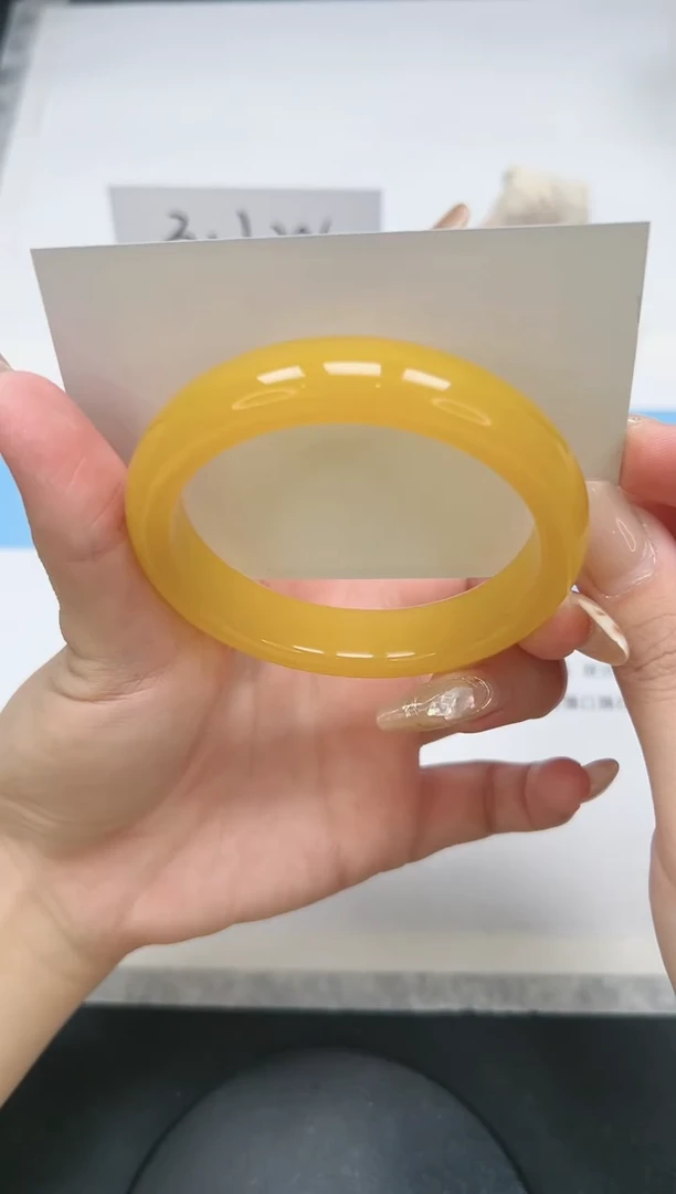 【闪购商品】石英质玉手镯未镶嵌105/黄龙57.5