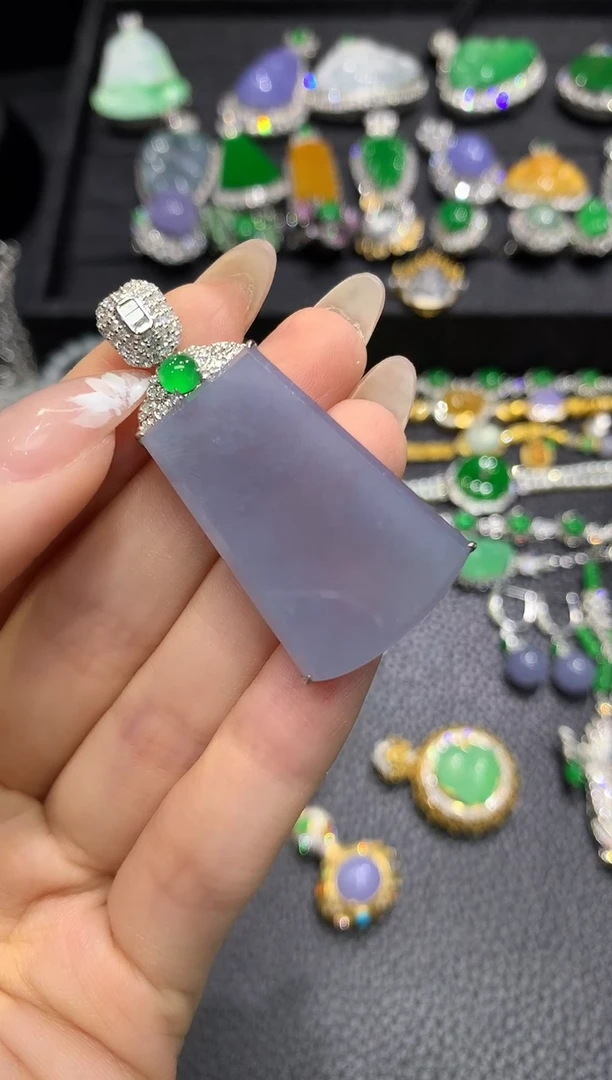 翡翠18K金镶嵌吊坠(不含链)20吊坠不含链
