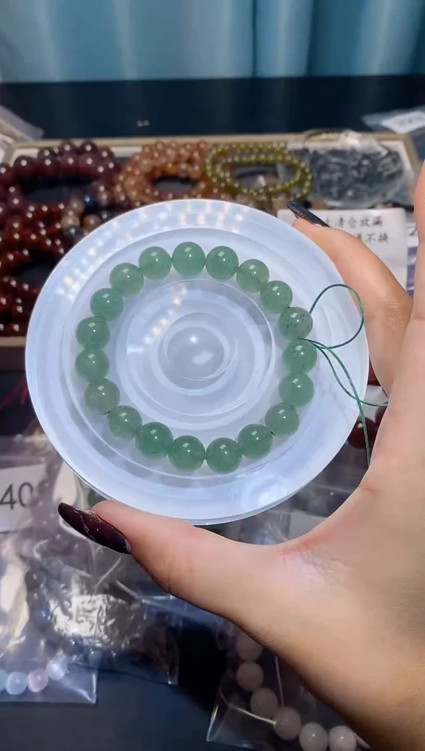 【闪购商品】水晶手串未镶嵌绿草莓晶编码343