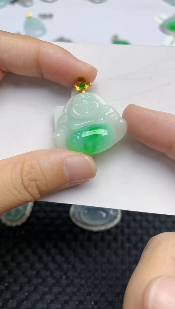 翡翠18K金镶嵌颈饰天然A货翡翠
