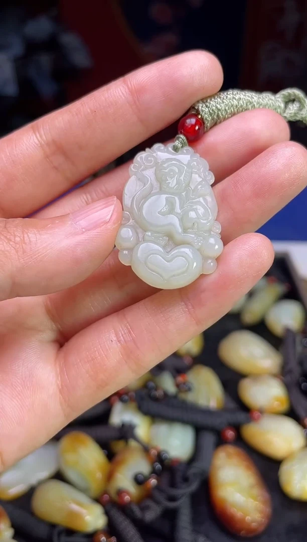 颈饰未镶嵌和田玉123