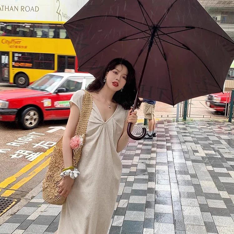 椿里 重工呼吸感V领松弛感禅意印花连衣裙女夏