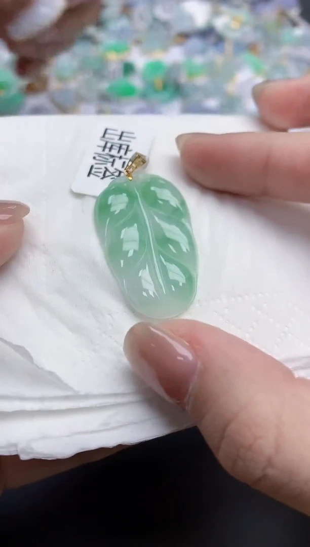 【闪购商品】翡翠颈饰18K金镶嵌天然缅甸翡翠A货