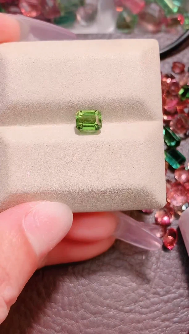 未镶嵌珠宝半成品碧玺1.65ct