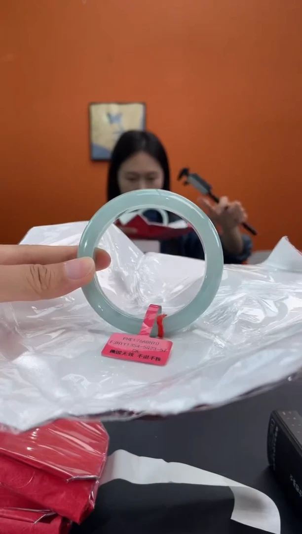 未镶嵌手镯翡翠2