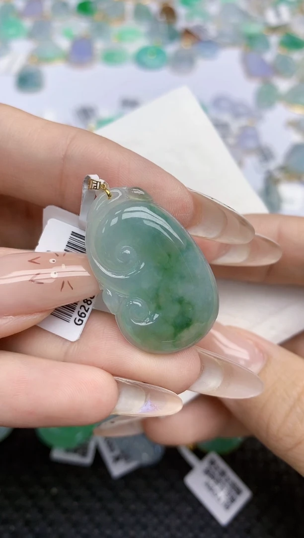 翡翠18K金镶嵌颈饰108   天然翡翠A货