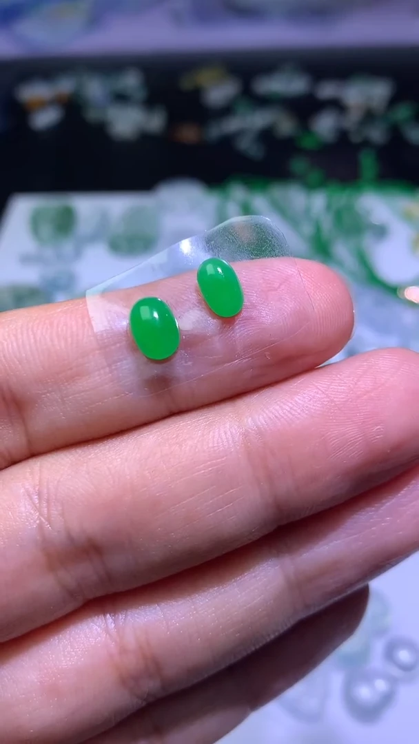 未镶嵌定制翡翠毛货
