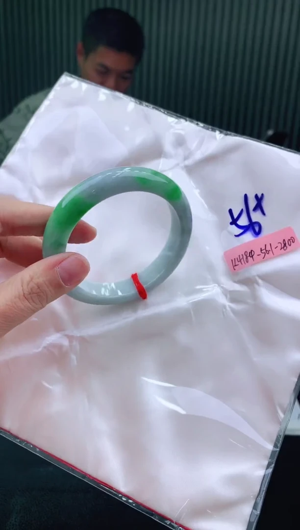 未镶嵌手镯翡翠56
