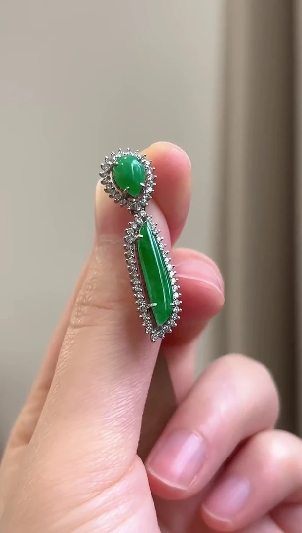 吊坠(不含链)18K金镶嵌翡翠随形吊坠多人不退不换