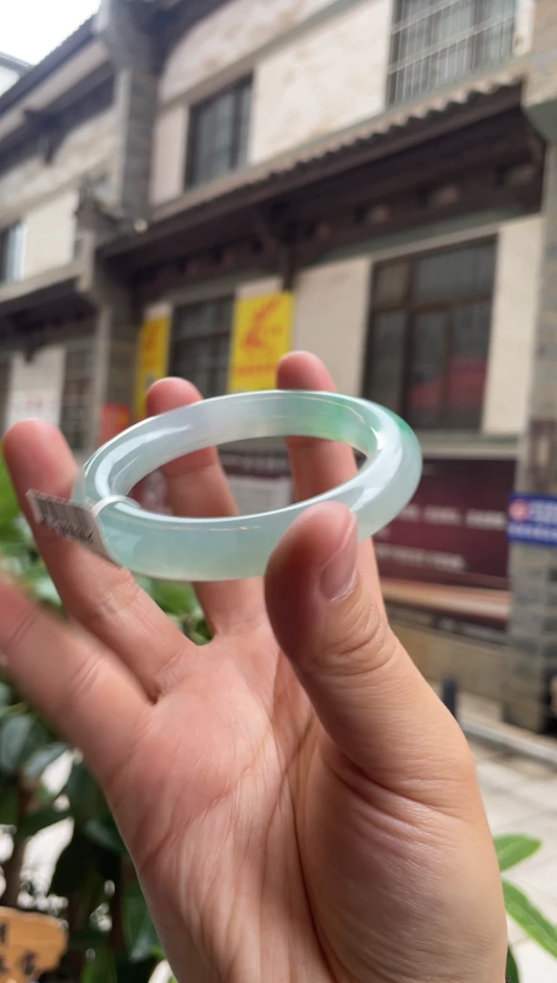 未镶嵌手镯（圆镯）翡翠56圆条