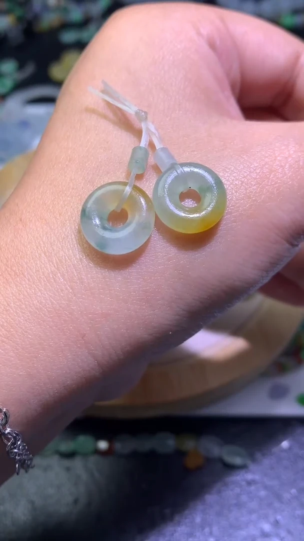 未镶嵌定制翡翠毛货