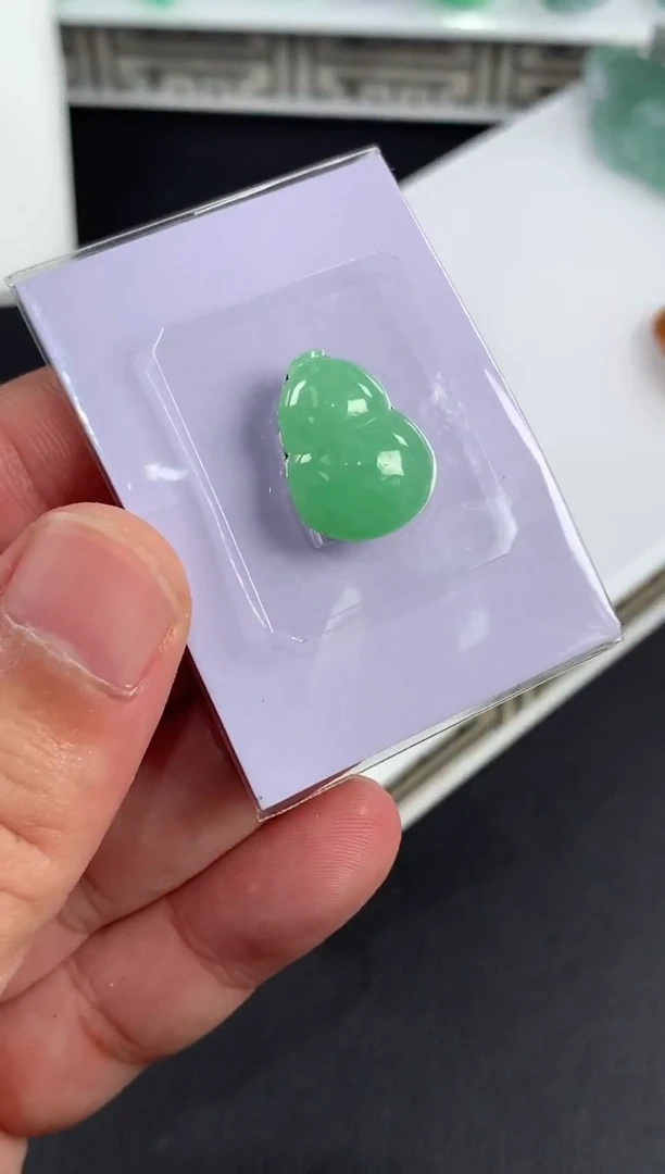 未镶嵌定制翡翠花**声翡翠