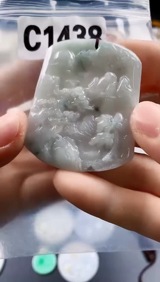 颈饰未镶嵌翡翠天然翡翠吊坠挂件