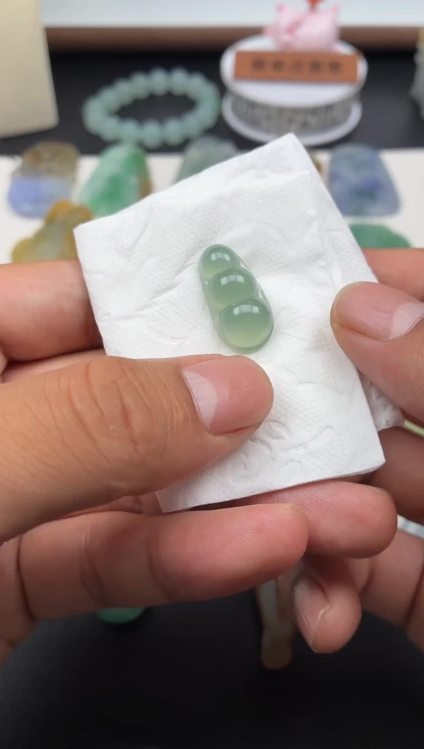 未镶嵌定制翡翠翡翠