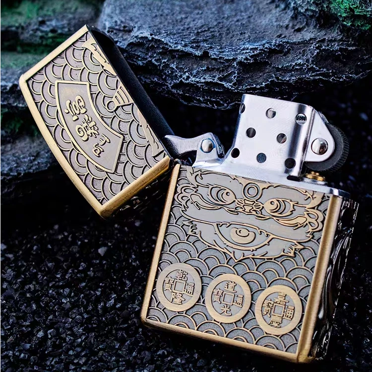 ZORRO小瑞兽盔甲煤油砂轮打火机