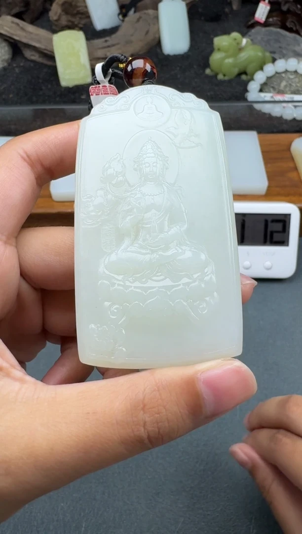 颈饰未镶嵌和田玉1