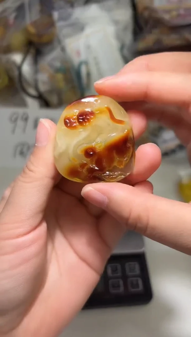 裸石琥珀未镶嵌琥珀蜜蜡吊坠