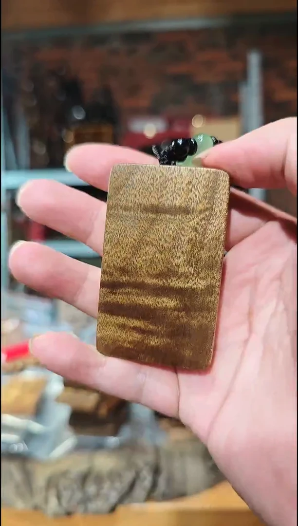 金丝楠无事牌脖挂