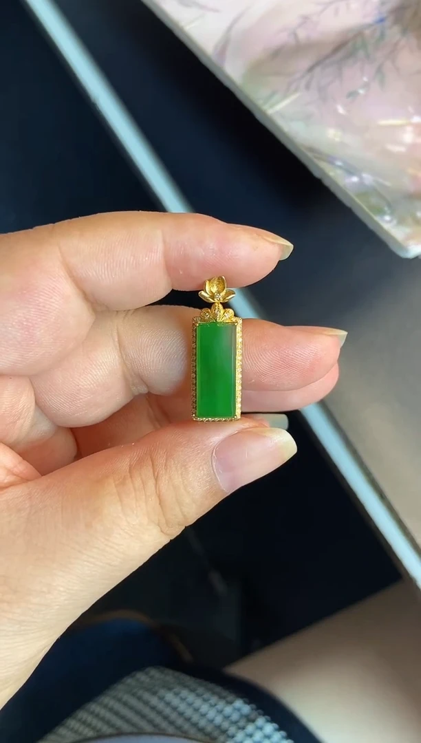 吊坠(不含链)18K金镶嵌翡翠蒋*萍1