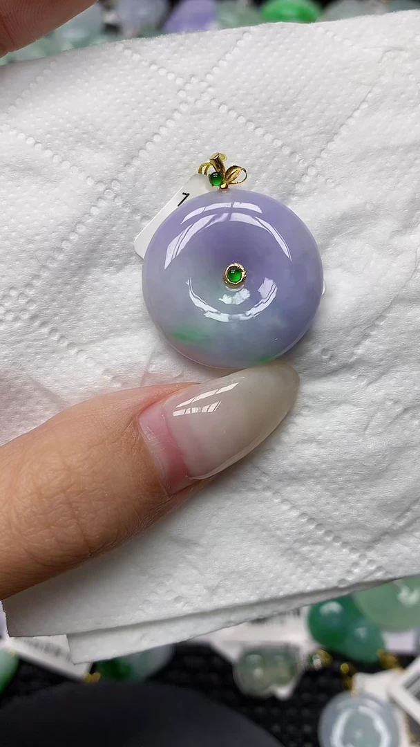 颈饰18K金镶嵌翡翠11111111111