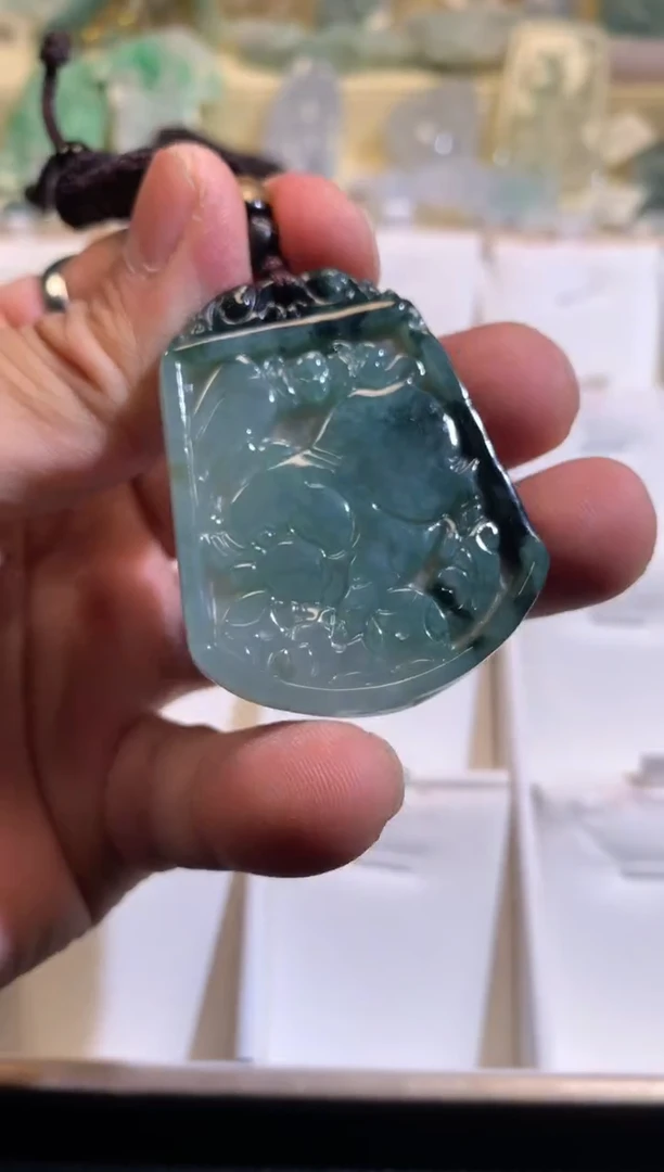 【闪购商品】翡翠颈饰未镶嵌02/25/404