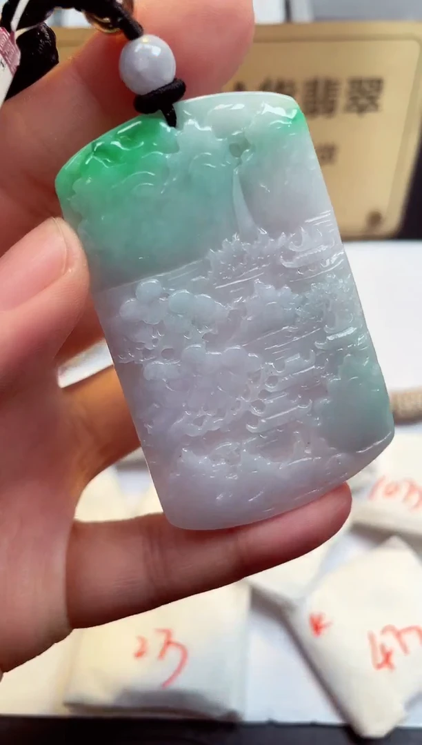 翡翠未镶嵌颈饰天然缅甸翡翠A货