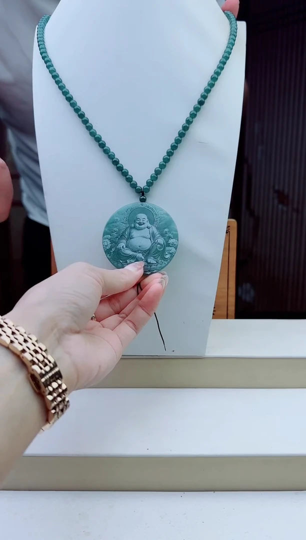 颈饰未镶嵌翡翠多样性发其一