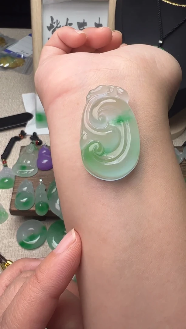 未镶嵌挂件翡翠所见即所得，一图一物