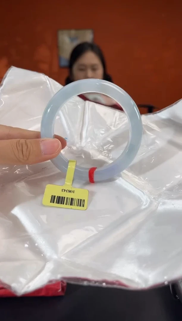 未镶嵌手镯翡翠5