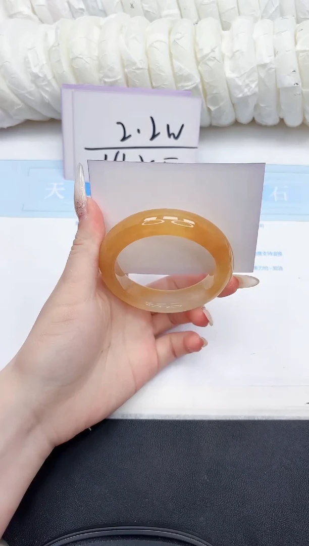 未镶嵌手镯石英质玉235-52