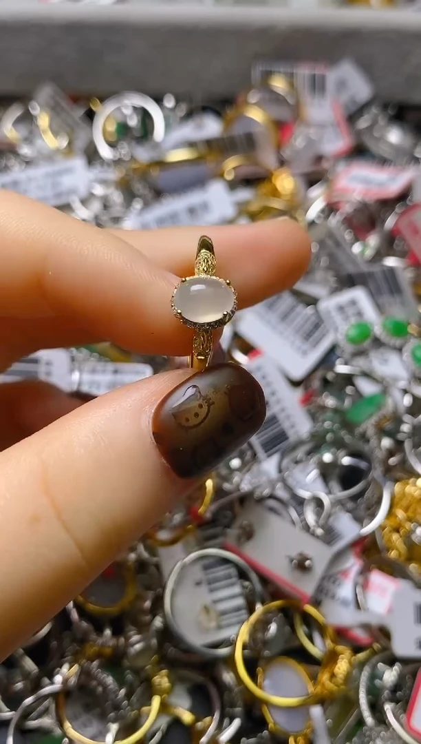 银S925镶嵌戒指翡翠百内无证书