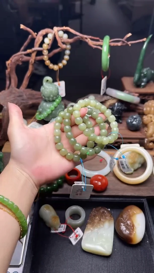 手串未镶嵌和田玉卡11若羌黄口 老型有瑕疵多样性发一