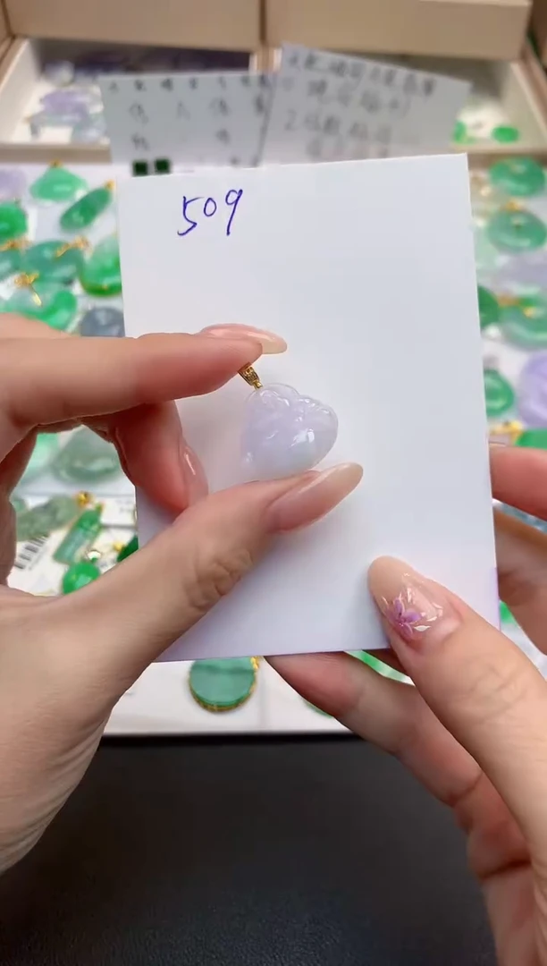 颈饰未镶嵌翡翠天然缅甸A货翡翠