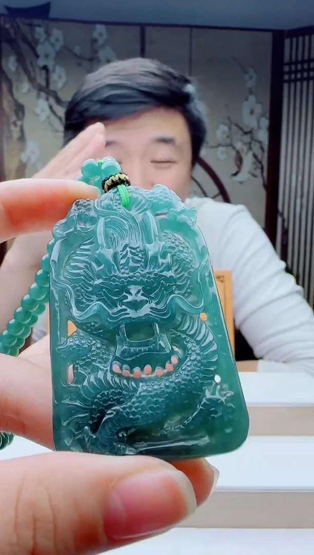 颈饰未镶嵌翡翠多样性发其一