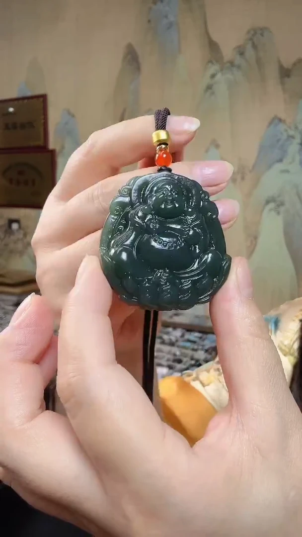 颈饰未镶嵌和田玉.