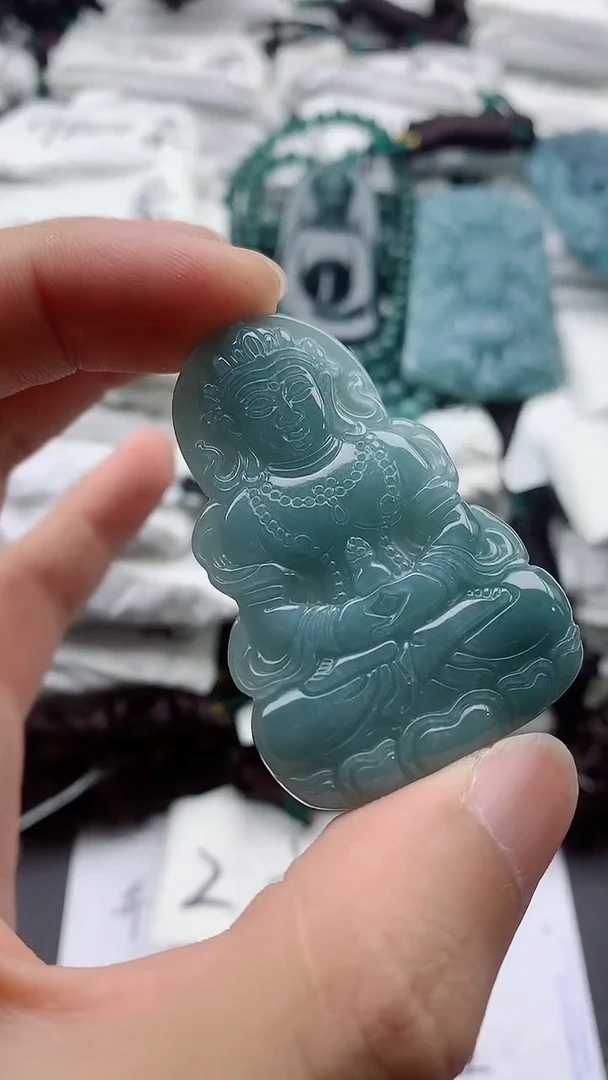 翡翠未镶嵌颈饰88888888