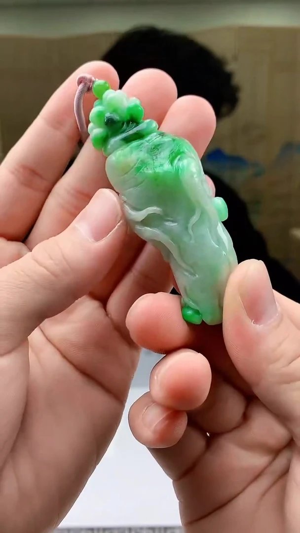 【闪购商品】定制翡翠未镶嵌5145bb-毛货挂件31