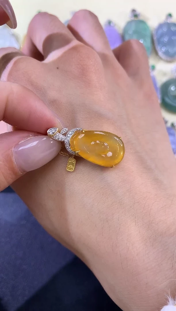 吊坠(不含链)18K金镶嵌翡翠a45