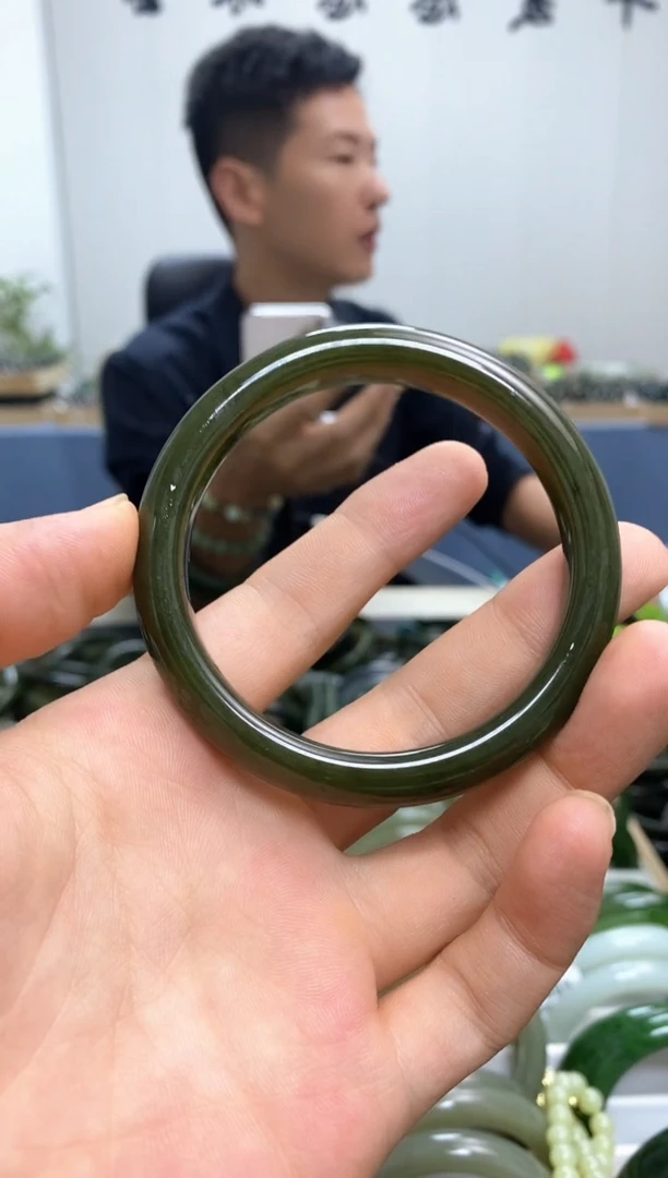 和田玉手镯未镶嵌59（11.6）