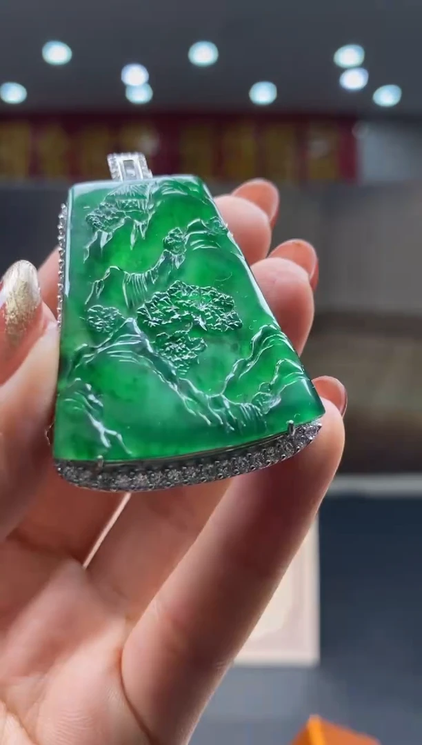 【闪购商品】翡翠颈饰未镶嵌********211