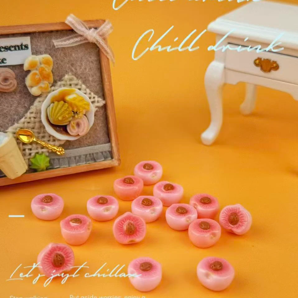 【开芯定制-超迷你半切桃子】高品树脂仿真食玩 可爱树脂diy