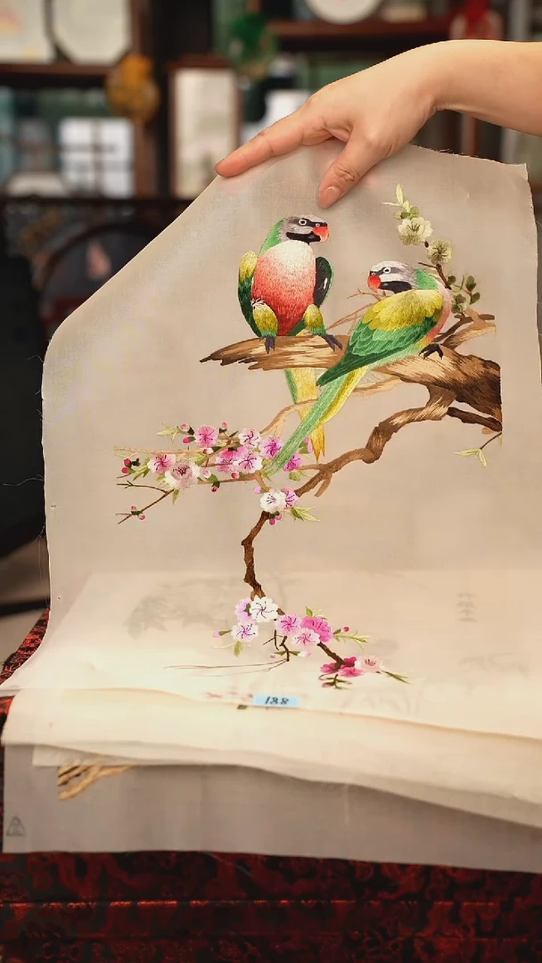 扇子苏绣绣片 30乘40