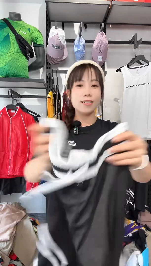 1579编码 耐克卫衣以直播间过款为准 尺码