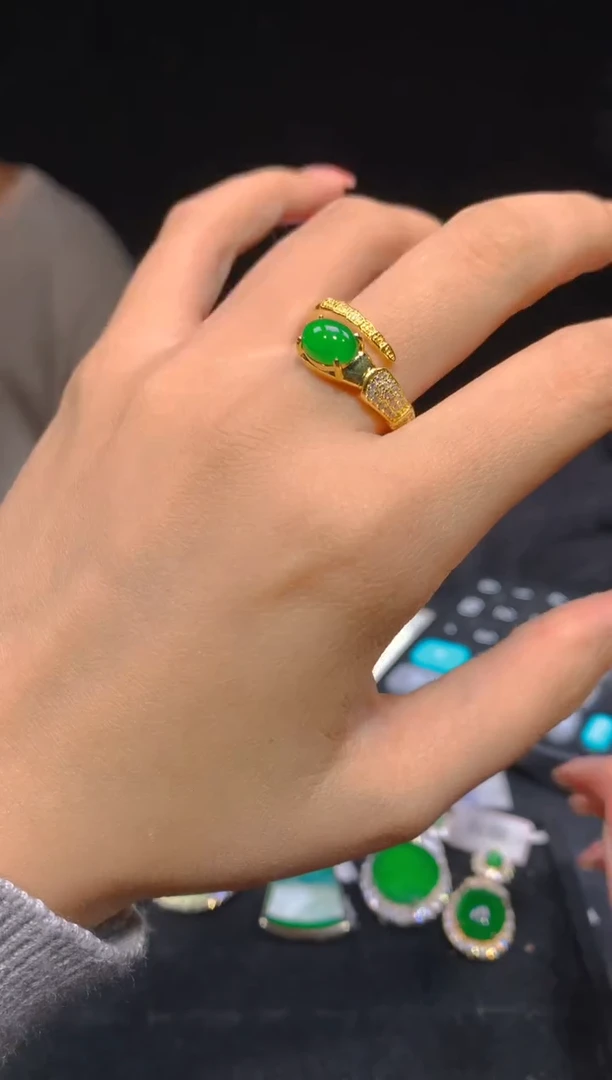 【闪购商品】定制翡翠未镶嵌134多样性发货（发其一）